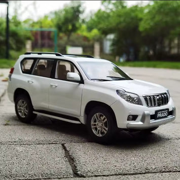 1:18 Dealer Edition Toyota Land Cruiser Prado Diecast Scale Model SUV